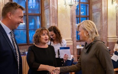 Hudba, která bourá zdi a přináší naději