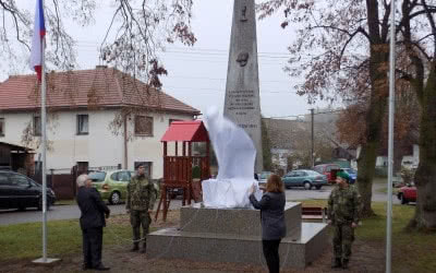 Slavnostní znovuodhalení památníku v Morašicích